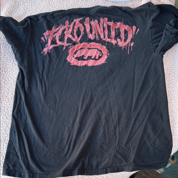 Vintage Ecko Unlimited Black Tee with Pink Logo - Picture 2 of 3